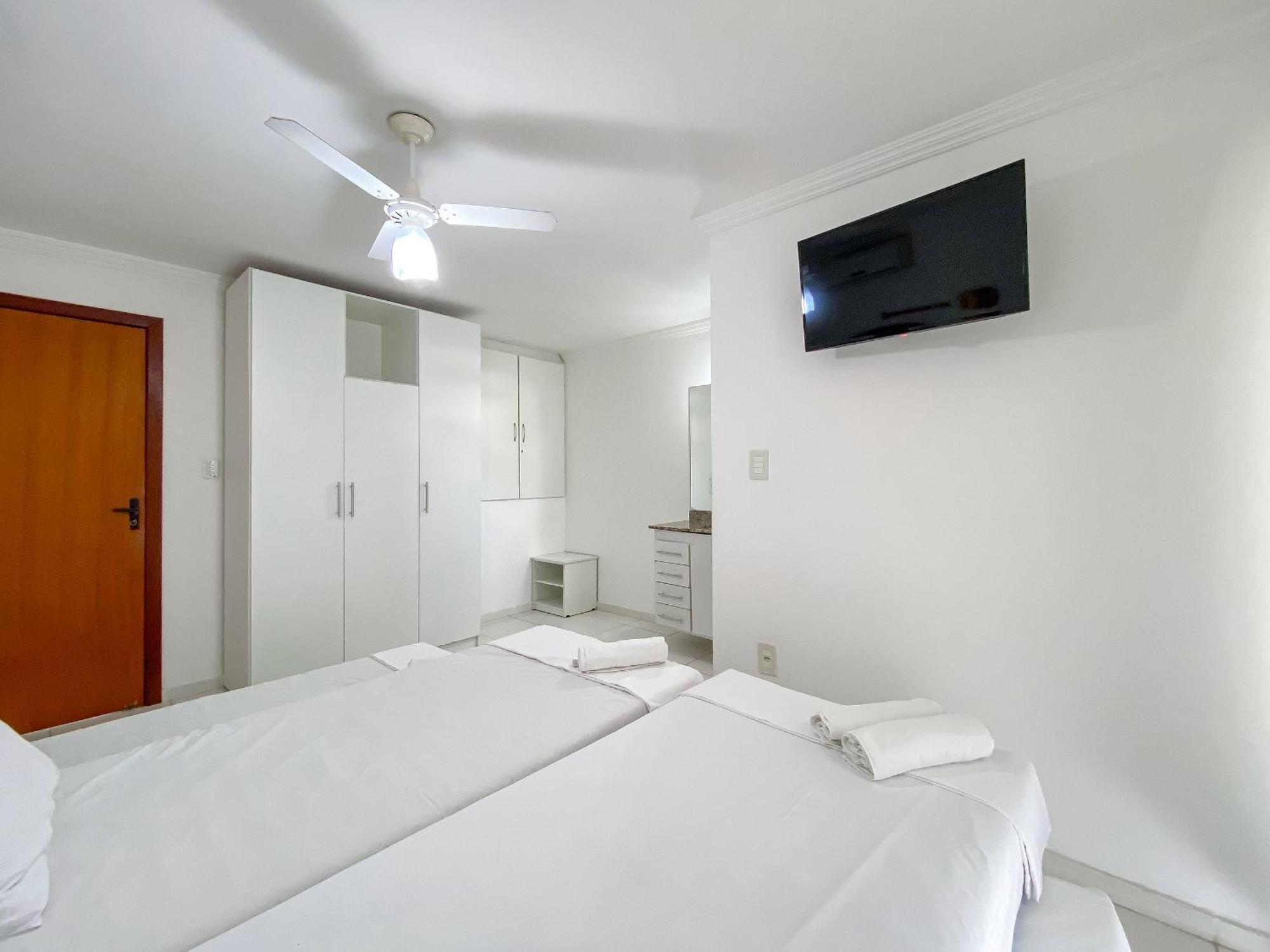 Holiday home Taperapua Suites: Seaside Luxury With Pools And High-speed Wi-fi