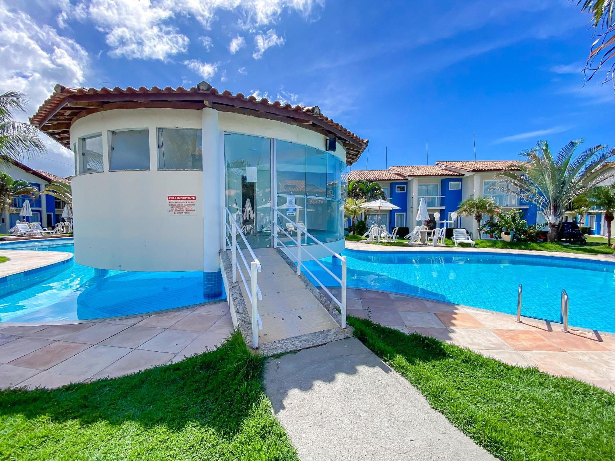 Taperapua Suites: Seaside Luxury With Pools And High-speed Wi-fi *